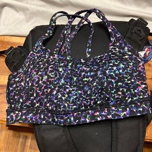 Lululemon sports bra